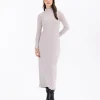 Элегантное трикотажное платье миди с полуворотником и облегающим силуэтом, доступное в бежевом, черном и сером цветах, идеально подходит для любого случая