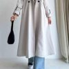 Тренчкот с одним передним карманом, съемным поясом и рукавами, длиной 125 см, размеры L-XL