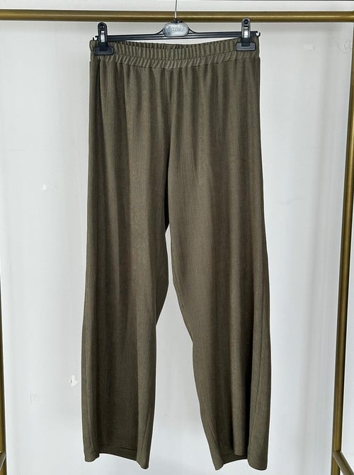 1732000586-blwworsaln-jakar-pantolon-haki-f85590.jpg